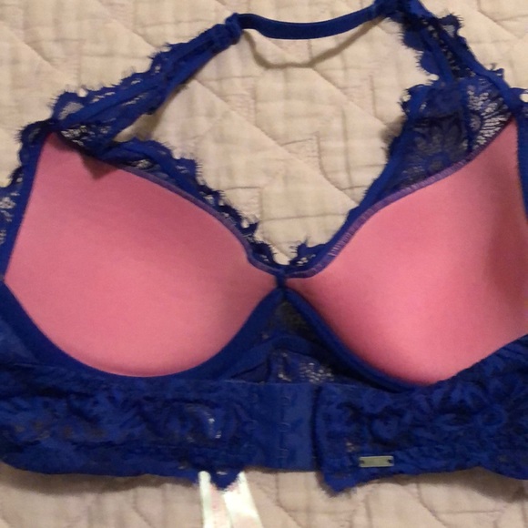 Cute Bundle of Victoria Secret bras - Picture 6 of 7